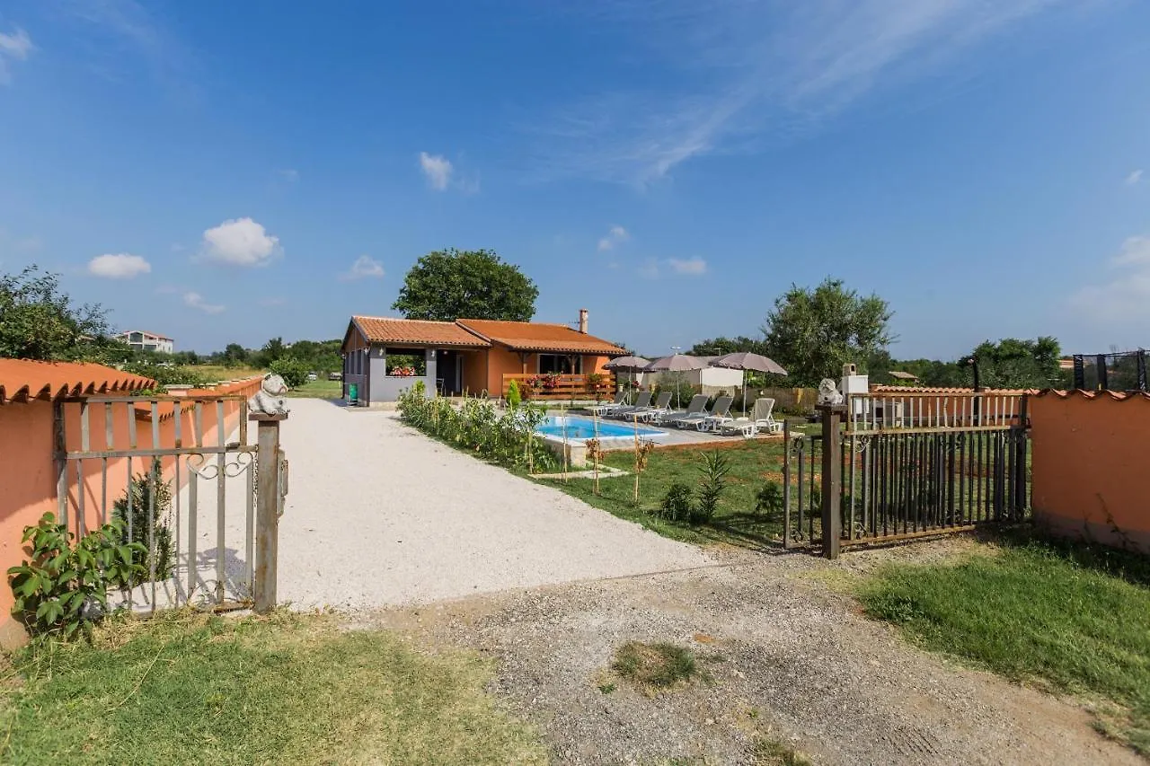 Cozy Villa Sejdi With Private Pool In Pula By Wiibuk